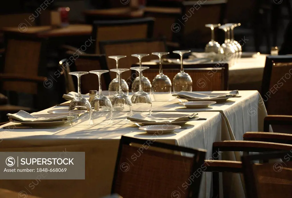 Laid tables in the evening light, restaurant, Plaza Mayor, Madrid, Spain, Europe, PublicGround