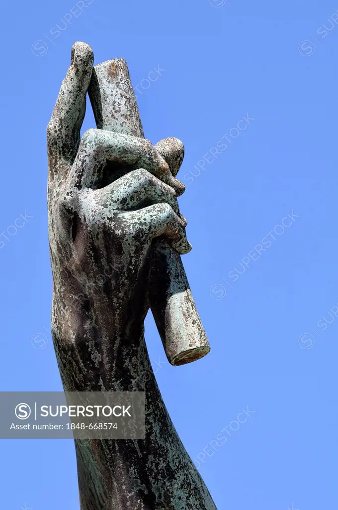 Emperor Julius Caesar, bronze statue, hand holding baton, Via dei Fori Imperiali, Rome, Lazio, Italy, Rome