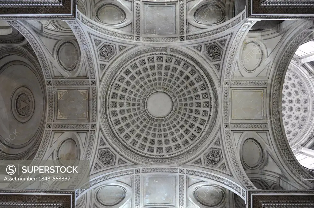 Interior dome, Panthéon, a secular mausoleum containing the remains of distinguished French citizens, Montagne Sainte-Geneviève, Hill of St. Genevieve...