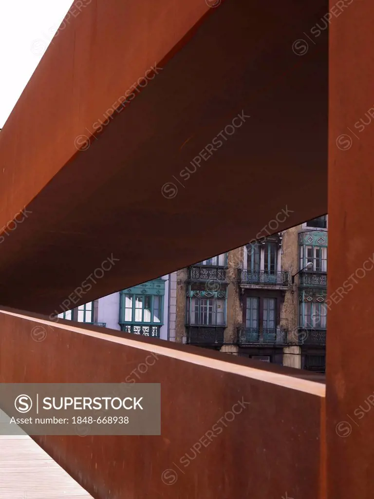 Detail of the steel bridge to the Óscar Niemeyer International Cultural Centre, Centro de Cultura Internacional Óscar Niemeyer, Avilés, Asturias, nort...