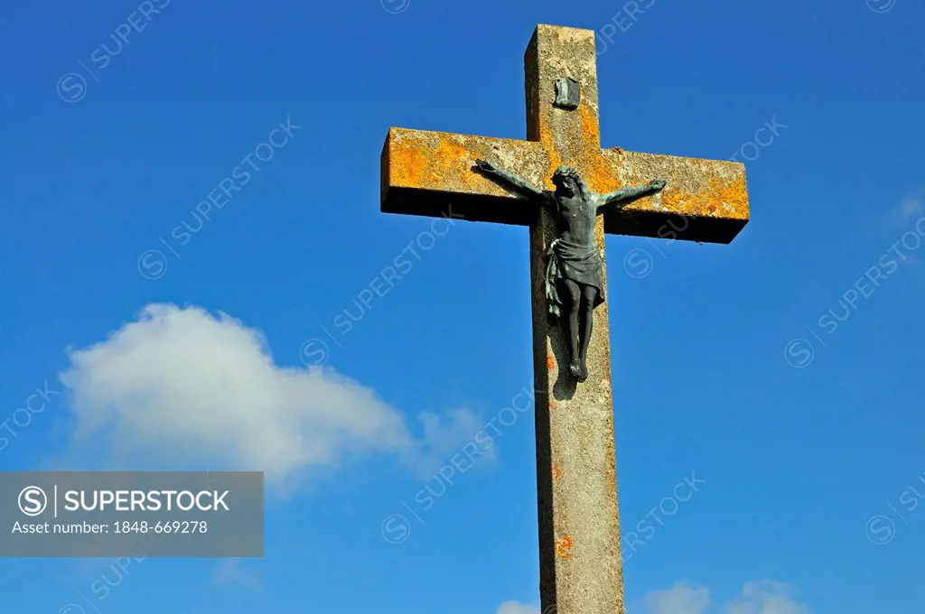 Wayside crucifix with a figure of Christ, Swabian Alb, Baden-Wuerttemberg, Germany, Europe, PublicGround
