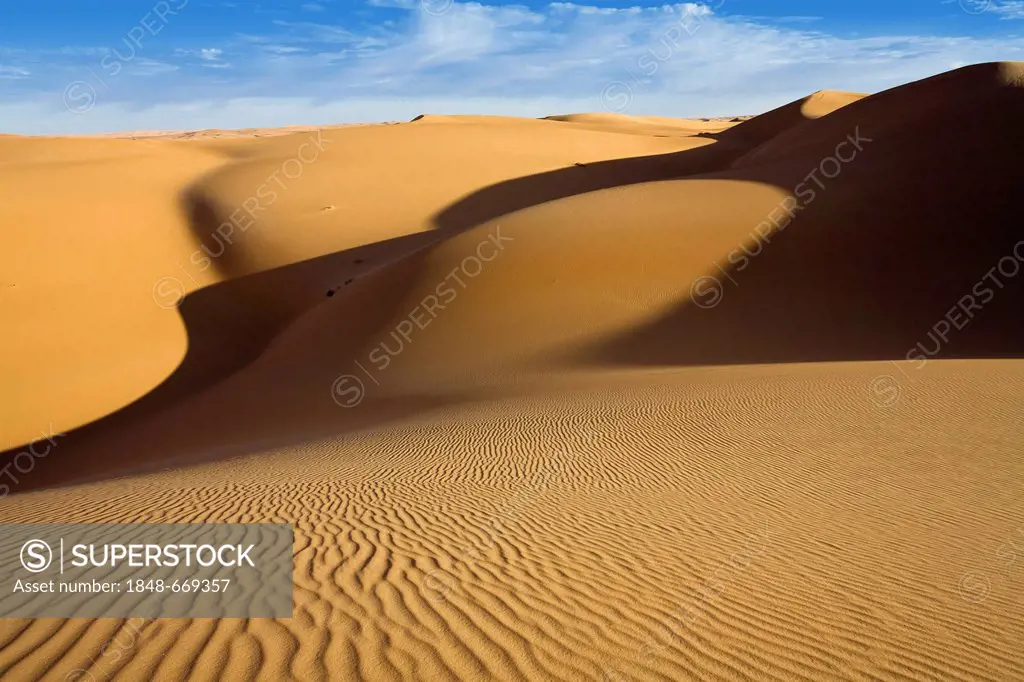 Sand dunes in the Libyan Desert, Libya, Africa