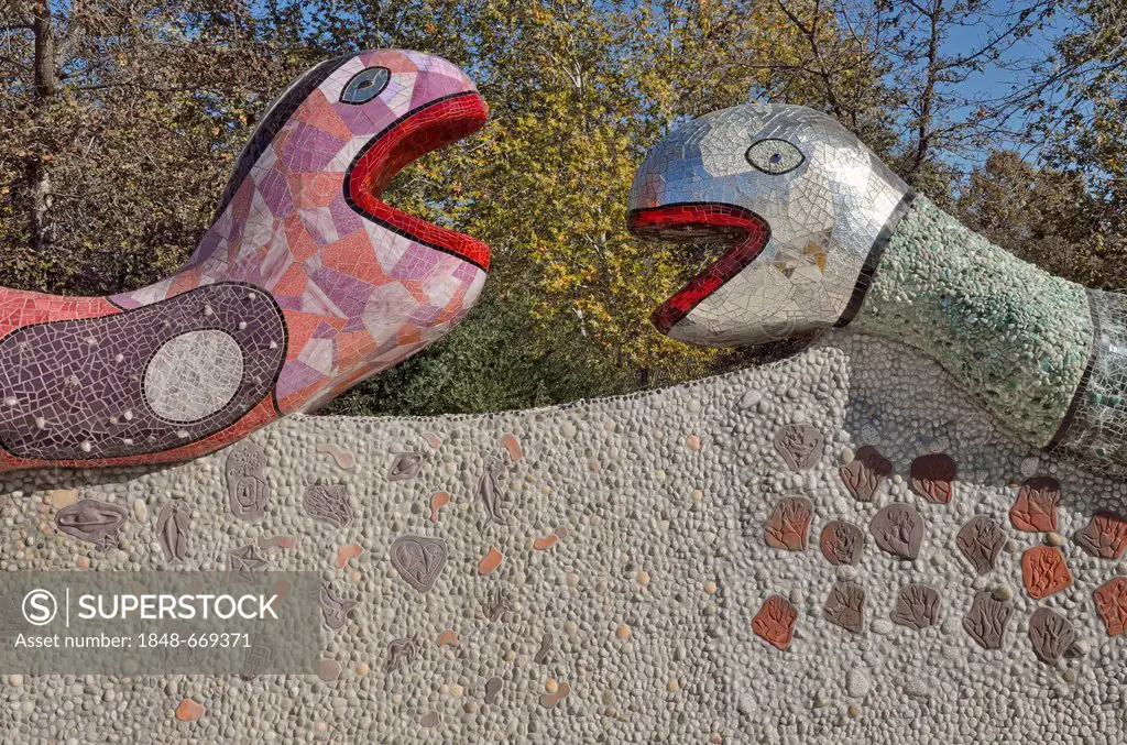 Snake heads, concreate sculpture with mosaics, Queen Califa's Magical Circle, late work of the French sculptor Niki de Saint Phalle, Kit Carson Park, ...