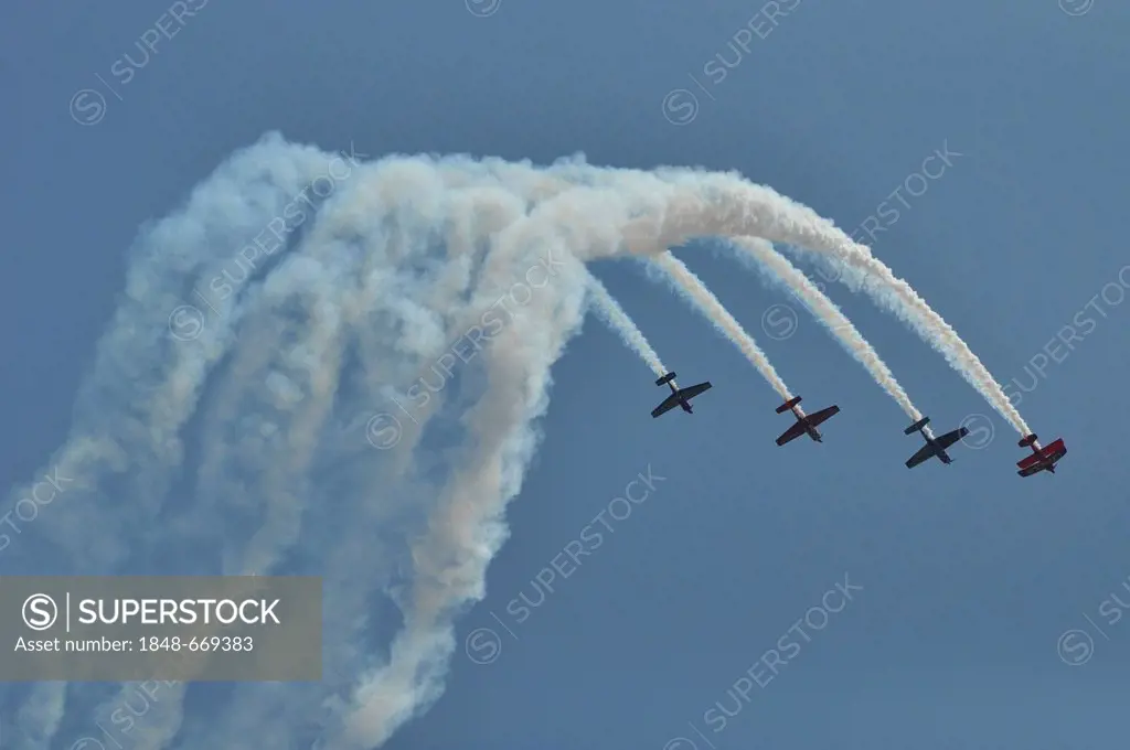 Stunt planes with smoke trails, Milwaukee, Wisconsin, USA, America