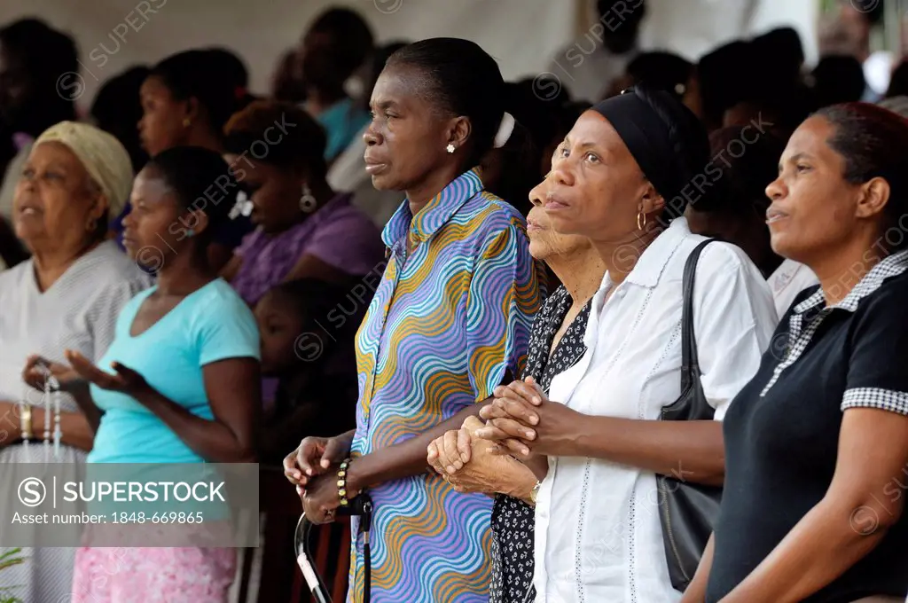 Faithful women during church service, Turgeau district, Port-au-Prince, Haiti, Caribbean, Central America