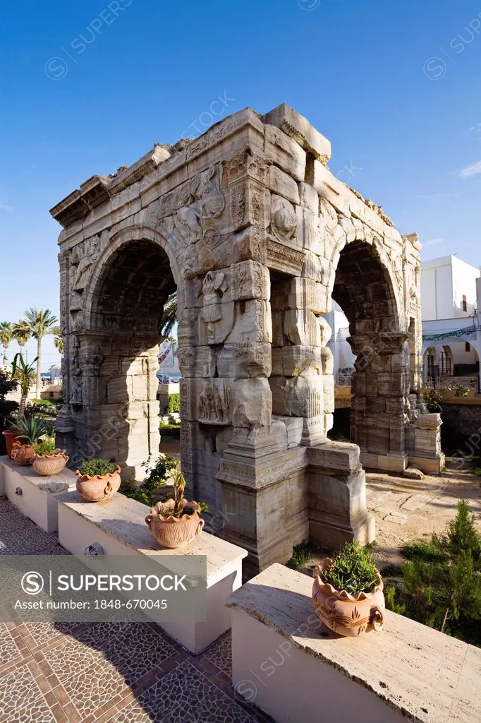 Triumphal Arch of Marc Aurel, old town, centre of Tripoli, Libya, North Africa, Africa