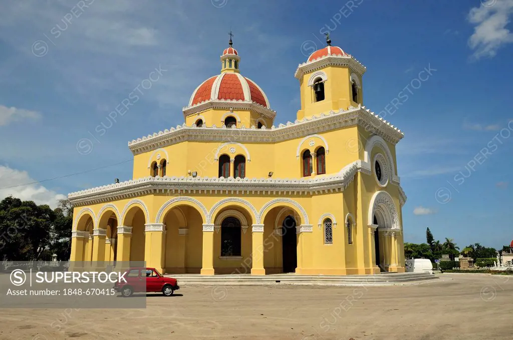Chapel on Colon Cemetery, Cementerio Cristóbal Colón, named after Christopher Columbus, Havana, Cuba, Caribbean