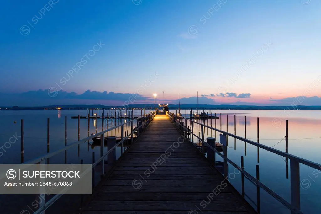 The jetty from Iznang in the first morning light, Iznang, Lake Constance, Konstanz district, Baden-Wuerttemberg, Germany, Europe