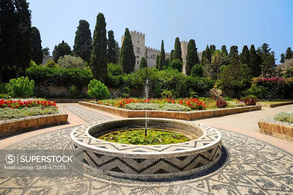 Gardens with the Palace of the Grand Master at back, Rhodes Town, Rhodes, Greece, Europe