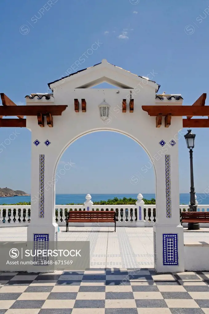 Arch, bench, Balcon del Mediterraneo or balcony of the Mediterranean, observation deck, square, Benidorm, Alicante, Spain, Europe