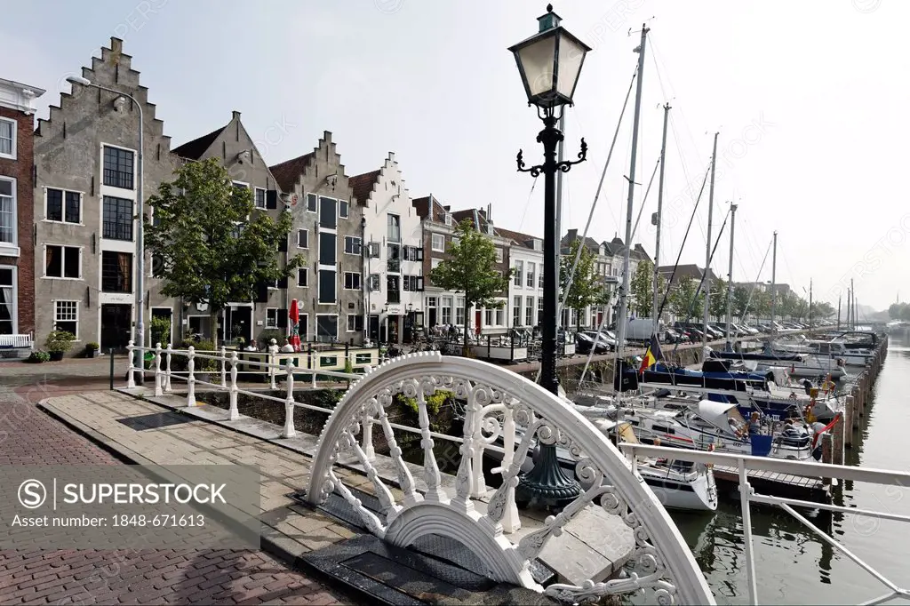 Spijkerbrug bridge, historic warehouses on the Kinderdijk, Middelburg, Walcheren, Zeeland, Netherlands, Europe