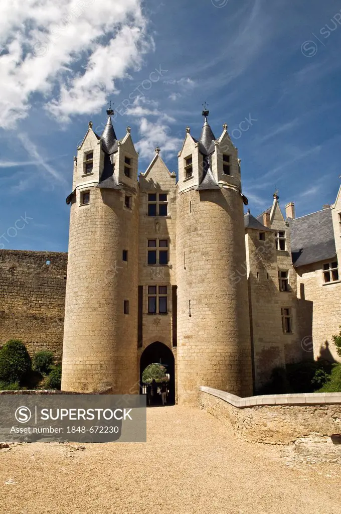 Chateau de Montreuil-Bellay castle, built 13th to 15th century, still inhabited medieval castle, Montreuil-Bellay, Maine-et-Loire, Loire Valley, Franc...