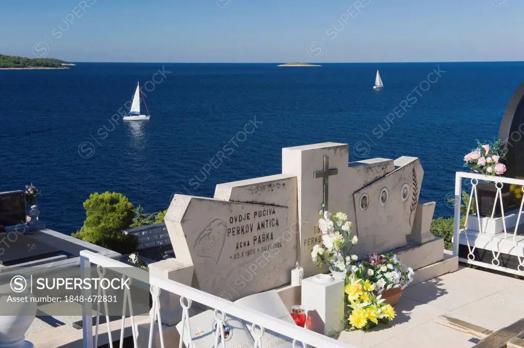 Cemetery of Sveti Juraj Church, view of the Adriatic Sea, Primosten, Dalmatia, Croatia, Europe