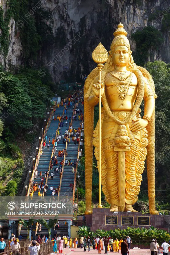 Statue of the god Murugan, Hindu festival Thaipusam, Batu Caves limestone caves and temples, Kuala Lumpur, Malaysia, Southeast Asia, Asia