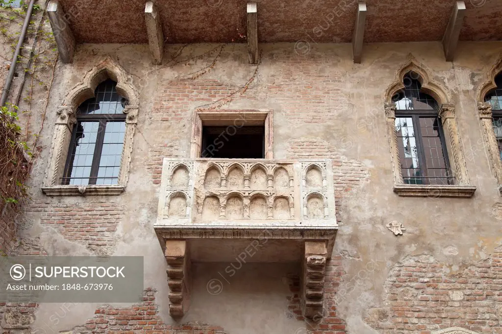 Balcony at Juliet's House, Casa di Giulietta, Verona, Veneto, Italy, Europe
