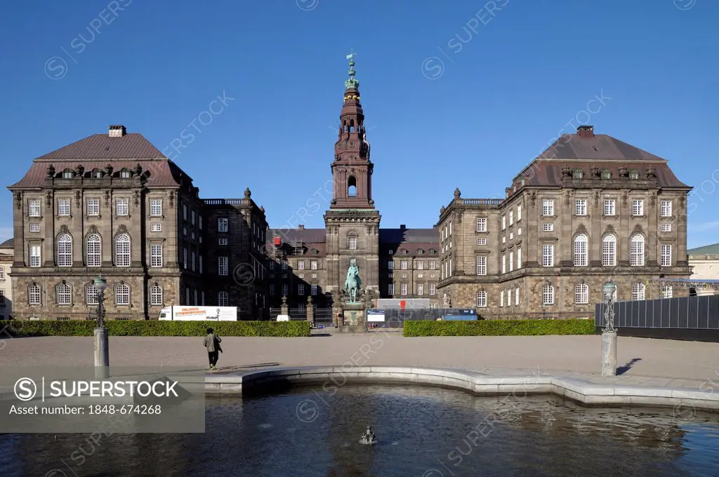 Christiansborg Palace, Copenhagen, Denmark, Scandinavia, Europe