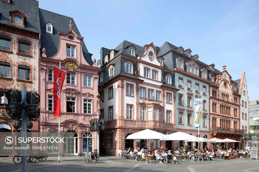 Restored town houses on Markt, market square, commercial buildings, Mainz, Rhineland-Palatinate, Germany, Europe, PublicGround