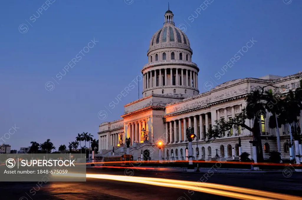 Capitolio, Capitol building, now Academy of Sciences, at dawn, Havana, Cuba, Caribbean