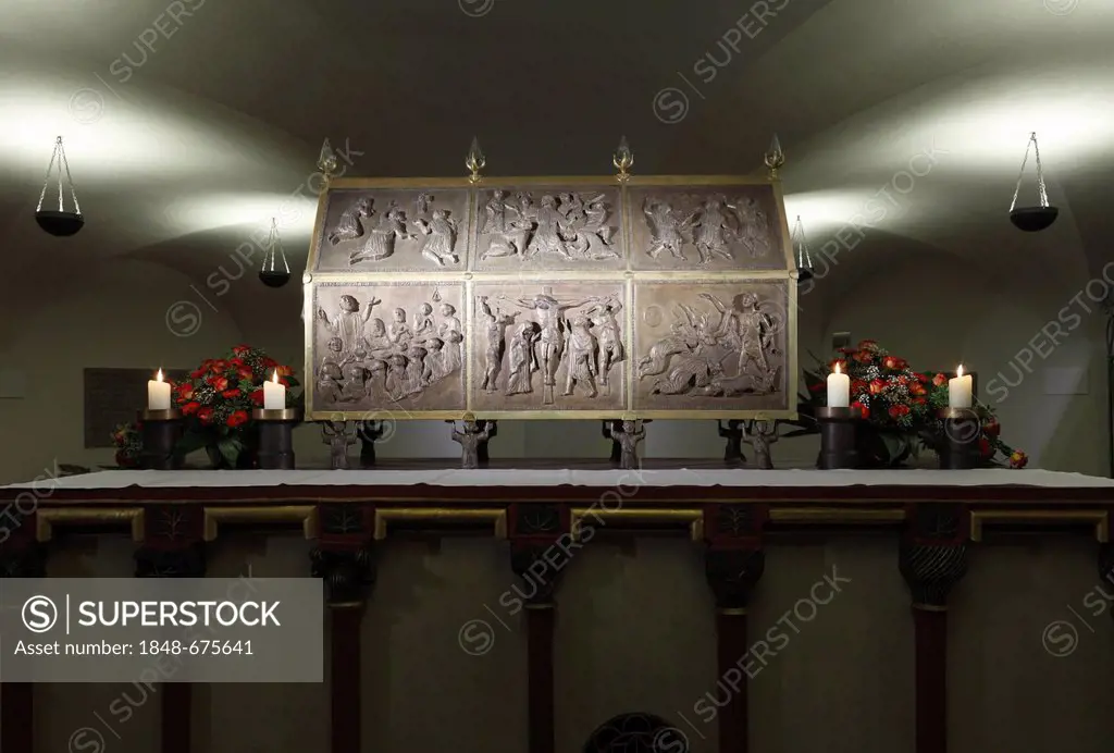 Shrine of St. Kilian in St. Kilian's Tomb, New Minster, Wuerzburg, Lower Franconia, Franconia, Bavaria, Germany, Europe