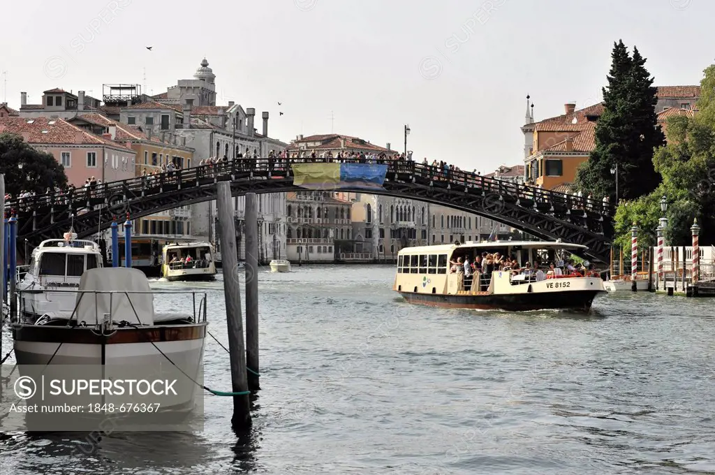 Canal Grande, Grand Canal, Ponte dell'Accademia, Venezia, Venice, Veneto, Italy, Europe