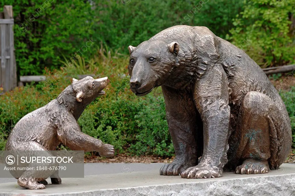 Bronze sculpture, polar bears, Nuremberg Zoo, Middle Franconia, Bavaria, Germany, Europe