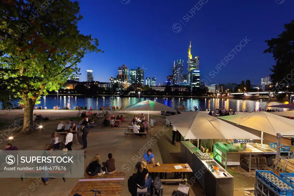 Beer gardens on the River Main at night, Commerzbank building, EZB and Hessische Landesbank at back, Frankfurt am Main, Germany, Europe, PublicGround