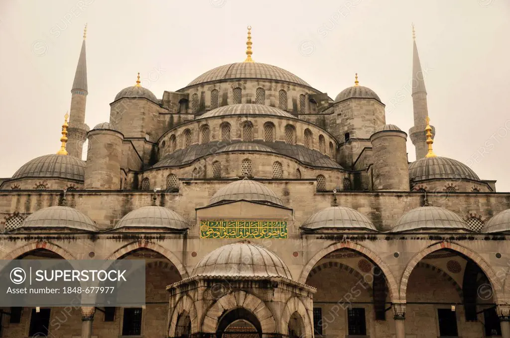 Sultan Ahmed Mosque or Blue Mosque, Istanbul, Turkey, Europe