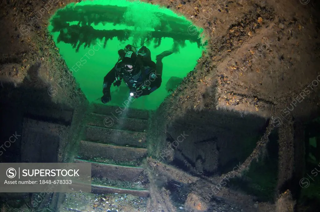 Diver at the shipwreck of the Austrian steamship Durnstein, Odessa, Black Sea, Ukraine, Eastern Europe