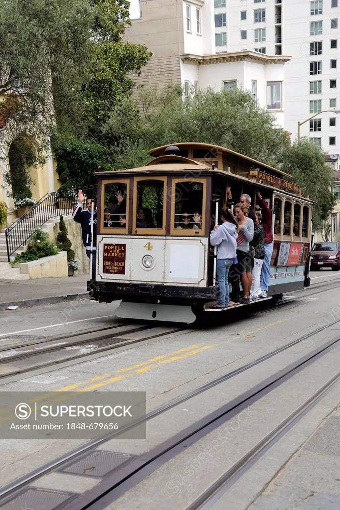 Cable car, San Francisco, California, USA