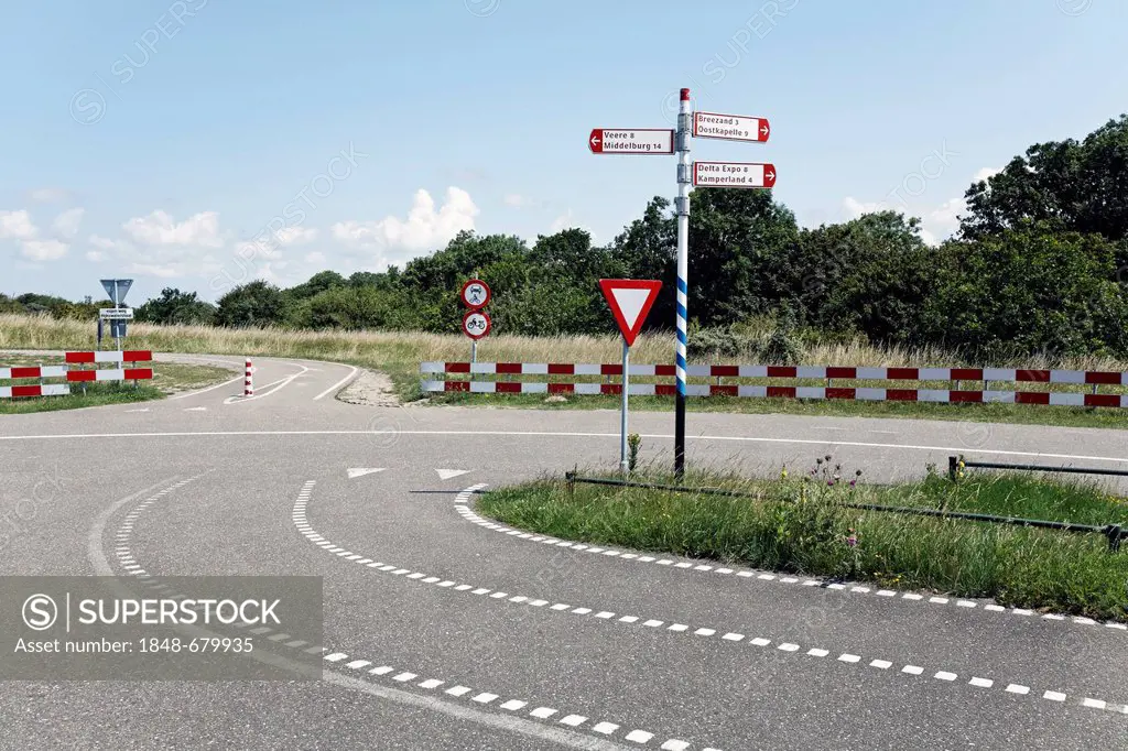 Bicycle crossing with sign, Walcheren, Zeeland, Netherlands, Europe