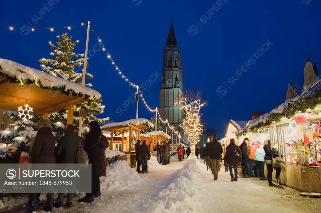 Christmas markets in winter, Landshut, Lower Bavaria, Bavaria, Germany, Europe