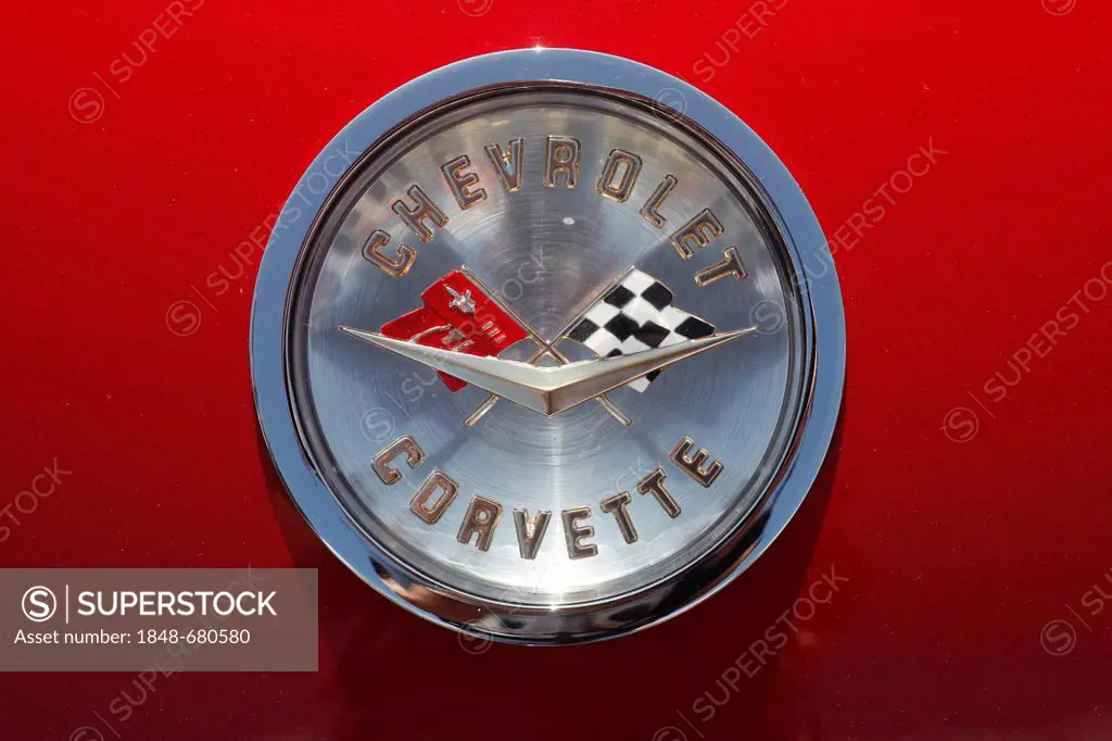 Chevrolet Corvette emblem, vintage car on display at the American Live 2011 U.S. Car event, Solothurn, Switzerland, Europe