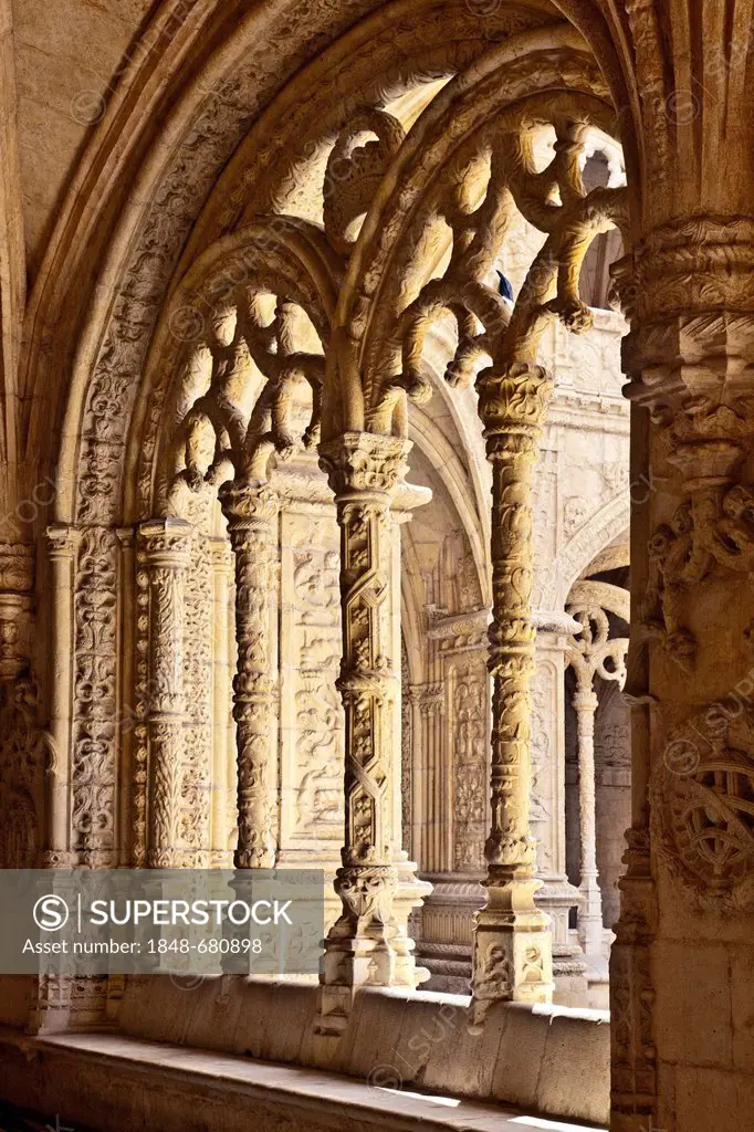Cloister, monastery church, Jerónimos Monastery, Belem, Lisbon, Portugal, Europe