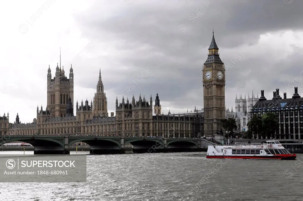 River Thames, Palace of Westminster with the clock tower Big Ben, UNESCO World Heritage Site, Westminster Bridge, London, England, United Kingdom, Eur...