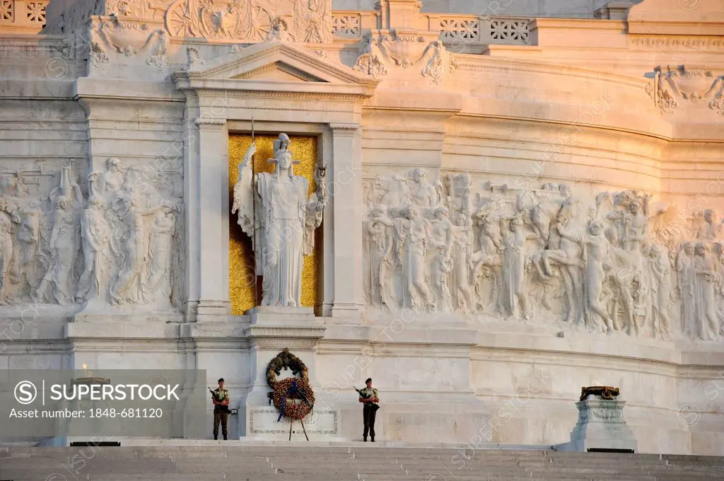 Altare alla Patria, Altar of the Fatherland, with the tomb of the Unknown Soldier, National Memorial to King Vittorio Emanuele II or Vittoriano, Rome,...