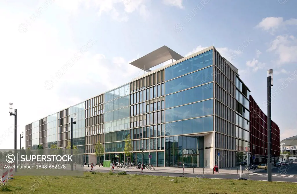 Office building on Europa-Allee, Europaviertel district, Frankfurt am Main, Hesse, Germany, Europe, PublicGround