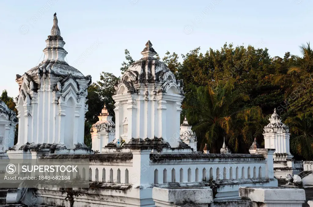 Whitewashed tombs, royal cemetery, Wat Suan Dok, Chiang Mai, northern Thailand, Thailand, Asia