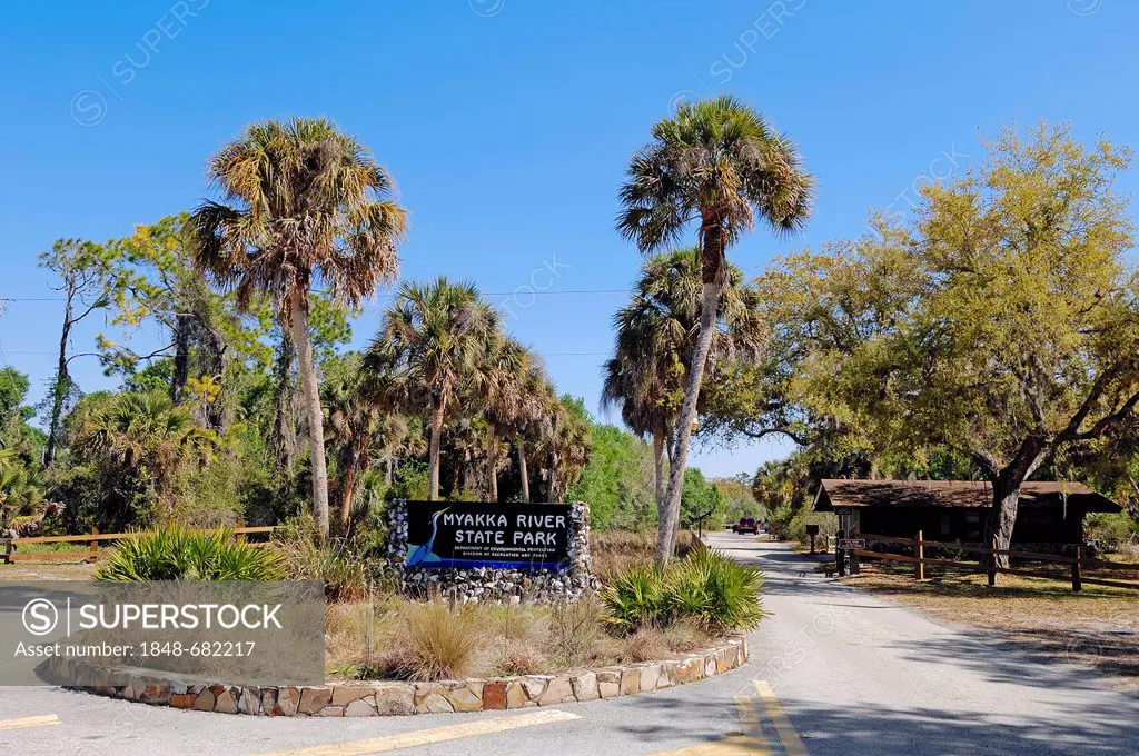 Entrance to Myakka River State Park, Florida, USA