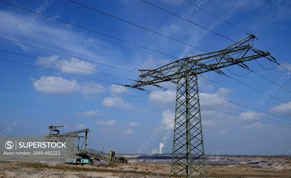 Power pole at the open pit Schleenhain, behind the Lippendorf power plant, Saxony, Germany, Europe