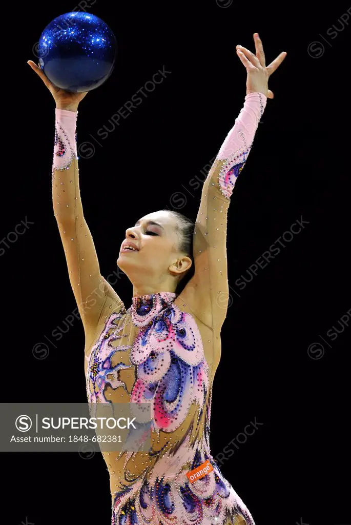 Alexandra PISCUPESCU, ROU, with ball, rhythmic gymnastics, Grand Prix Thiais, 09. - 10.04.2011, Paris, France, Europe