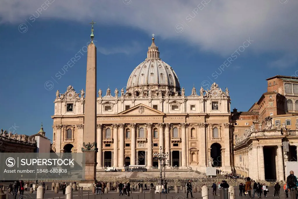 St. Peter's Square and St. Peter's Basilica, Rome, Italy, Europe