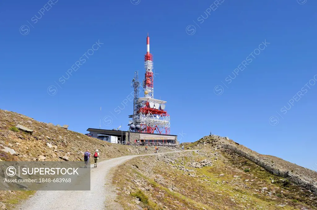 Radio tower and summit station on Patscherkofel mountain, 2248 m, Tux Alps, Tyrol, Austria, Europe