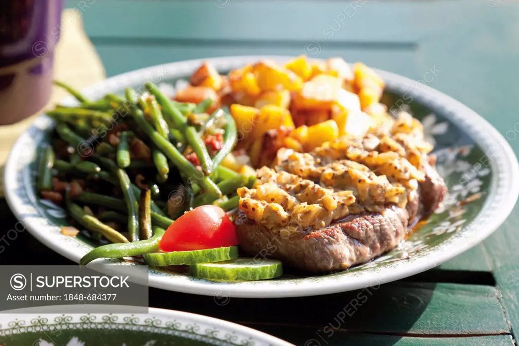 Mustard roast beef with roasted potatoes and green beans with bacon