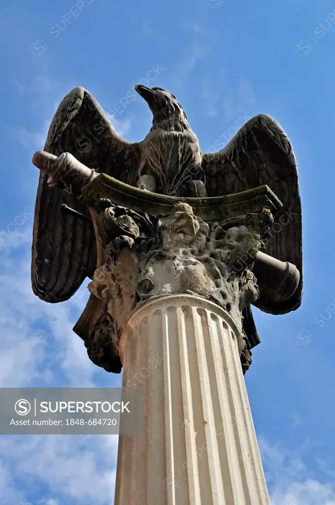 Memorial, eagle on a column, in commemoration of the victims of the Franco-Prussian War, 1870-71, Memmingen, Unterallgaeu district, Allgaeu region, Sw...