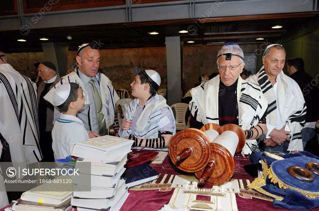 Bar Mitzvah, Jewish coming of age ritual, Torah scroll laid out on the table, Western Wall or Wailing Wall, Old City of Jerusalem, Arab Quarter, Israe...