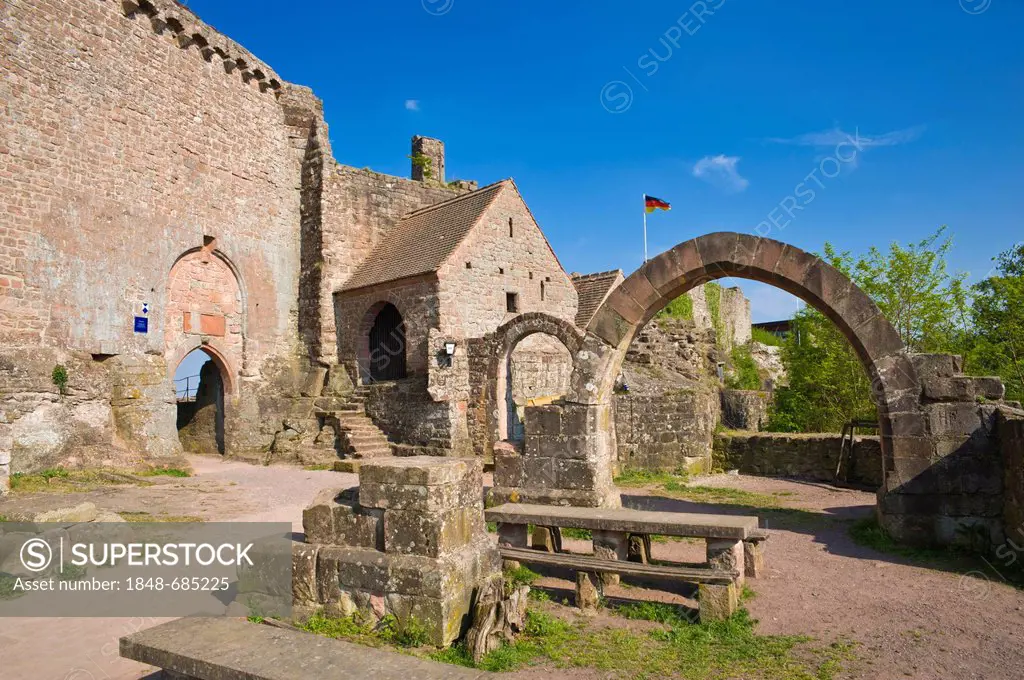 Madenburg castle ruins, Eschbach, German Wine Route, Suedliche Weinstrasse district, Pfalz, Rhineland-Palatinate, Germany, Europe