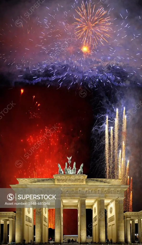 Fireworks behind Brandenburg Gate, Berlin, Germany, Europe, composing, PublicGround