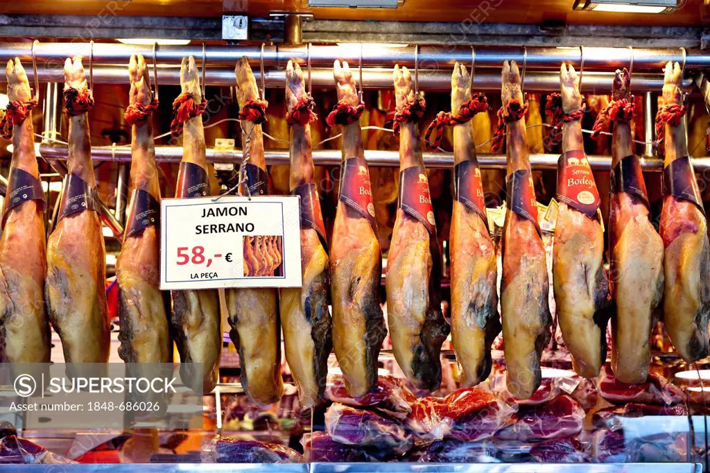 Serrano ham on sale, Mercat de la Boqueria, market hall, La Rambla, Barcelona, Catalonia, Spain, Europe