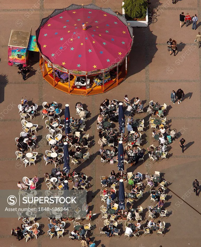 Aerial view, street cafe, outdoor dining, merry-go-round, Recklinghausen, Ruhr area, North Rhine-Westphalia, Germany, Europe