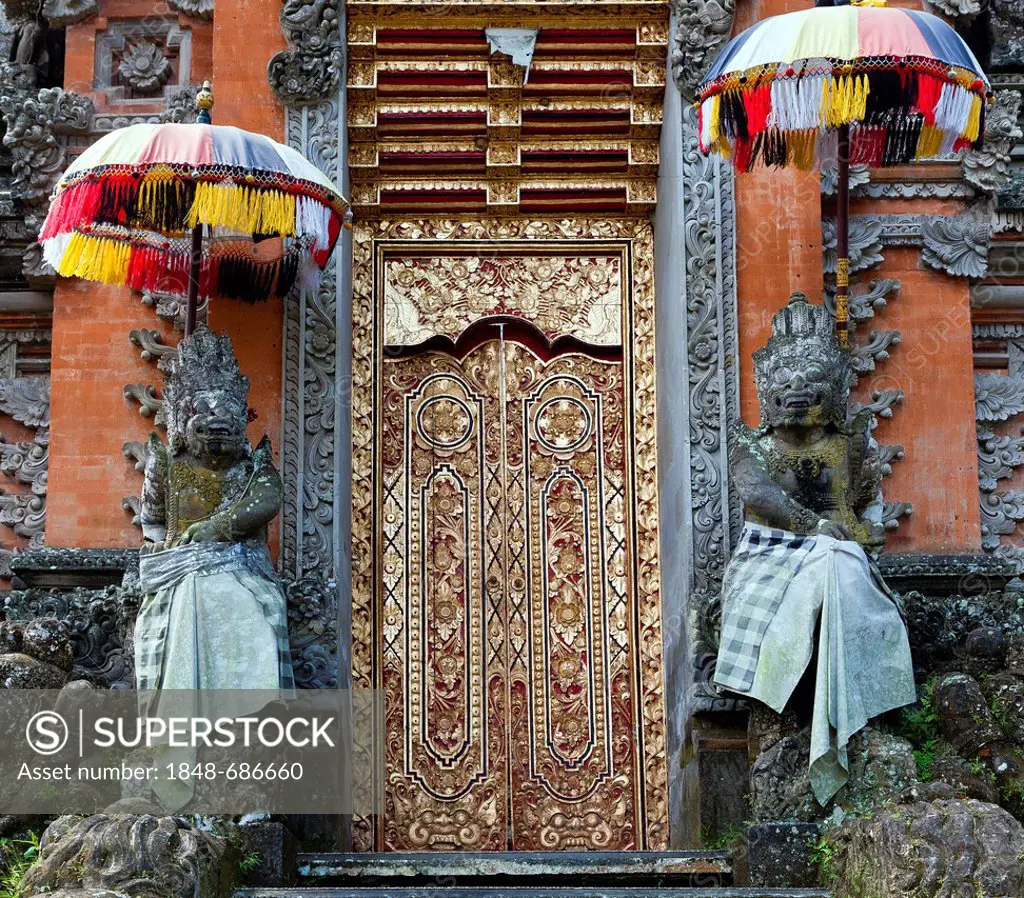Ornate door in a temple complex, Ubud, central Bali, Bali, Indonesia, Southeast Asia, Asia